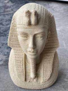 zahradní sochy - Faraon, výška 16 cm, 1,1 kg