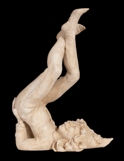 zahradní soška - Šašek na zádech - odlitek, výška 63 cm, 23 kg