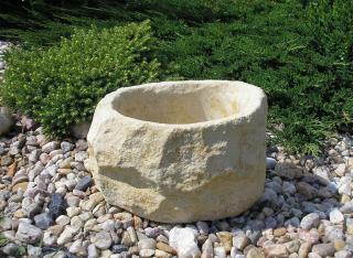 zahradní truhlík - květináč, délka 30 cm, šířka 25 cm, 9 kg