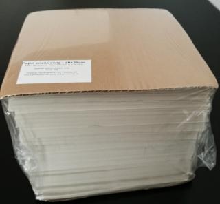 Papír voskovaný oboustranný - archy 20x20cm, 42g/m2, 5kg/3300listů