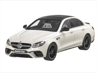 Mercedes-AMG E 63 S, 4MATIC+ designo diamond white bright, GT Spirit