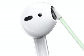 Čištění sluchátek Apple AirPods 2