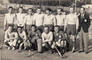 Dobová fotografie pozemní hokej, tým ČSSR, 1958