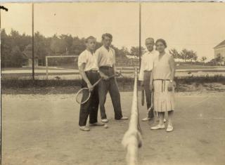 Dobová fotografie, tenisová čtyřhra, 1931