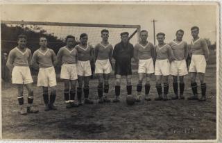 Dobová fotopohlednice, Fotbal SK Kolín, 1930