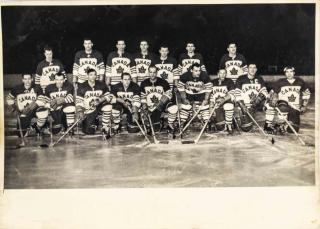 Foto team Canada hockey, Penticton Wiiee, 1955