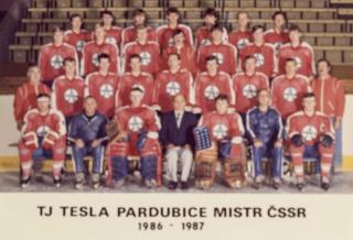 Foto  -  Tesla Pardubice, hokej, 1986/1987