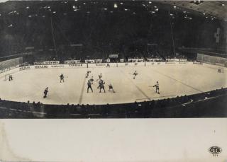 Fotografie ČTK, Pohled na ledovou plochu, Innsbruck 1964