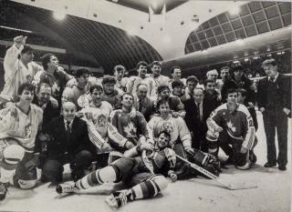 Fotografie - Kanadský tým s medailemi, 1985, ČTK III