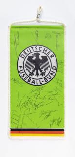 Klubová vlajka  Deutscher Fussball-Bund, autogramy