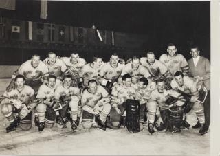 Pohlednice foto Švédské hokejové  mužstvo 1964, ZOH Innsbruck