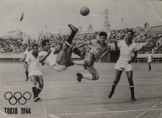 Pohlednice  - foto  Tokio 1964, fotbal