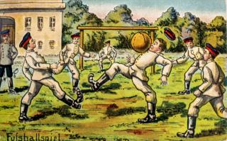 Pohlednice humor - fotbal - Futsballspiel, 1918