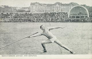 Pohlednice, Marathonské zápasy, vrh oštěpem, Letná, 1912