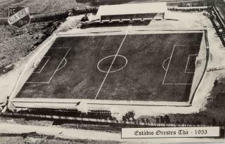 Pohlednice stadion, Estádio Orestes Thá na Vila Guaíra, 1953
