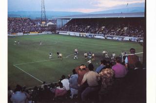 Pohlednice stadion, So far, so far, Burnely 1991