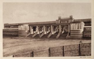 Pohlednice  - Vstupní brána stadion Strahov,1929