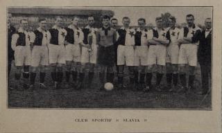 Výstřižek z novin - Equipe Slavia football team Prague, 1923