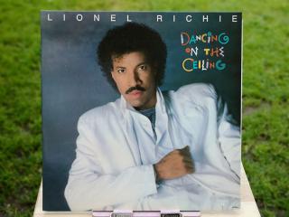 Lionel Richie ‎– Dancing On The Ceiling