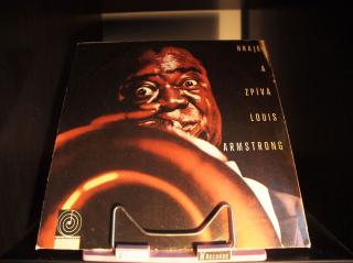 Louis Armstrong - Hraje a zpívá Louis Armstrong LP