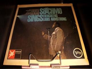 Louis Armstrong - Satchmo Sings Evergreens LP