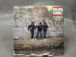 Run DMC ‎– Walk This Way 12