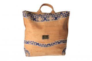 Dámský korkový batoh-kabelka 2v1 s modrým květinovým vzorem