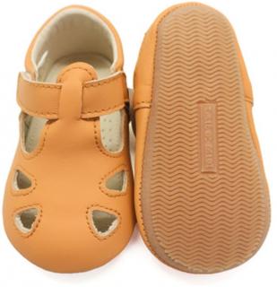 Kožené capáčky s gumovou podrážkou sandálky hnědé LAIT ET MIEL Velikost capáčků: 6-12 měsíců