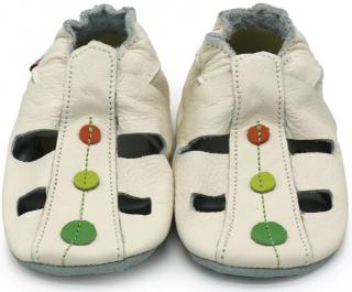 Kožené capáčky s koženou podrážkou bílé sandálky s puntíky CAROZOO Velikost capáčků: 0-6 měsíců