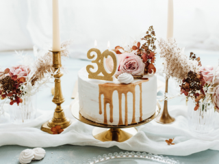 30 zlatá dortová svíčka k zapíchnutí SCU5-30-019 - Partydeco