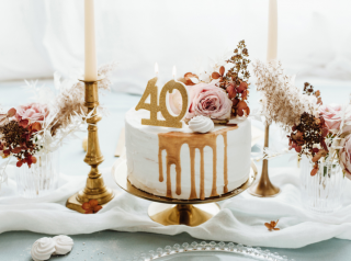 40 zlatá dortová svíčka k zapíchnutí SCU5-40-019 - Partydeco