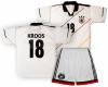 Kroos bílý fotbalový dres a bílé fotbalové trenýrky - komplet.