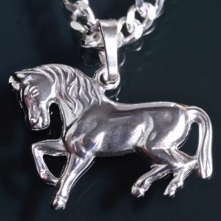 Mustang - přívěsek stříbro 925/1000 Materiál: Pozlacené Stříbro 925 (14K)