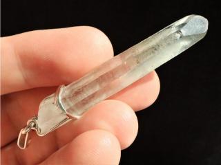 Mistrovský krystal křišťálu s Fantomem - Laserová hůlka - stříbrný přívěsek