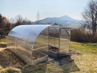 Zahradní skleník IGEL MANDARIN  4 x 3 m, 4 mm  Předmontáž polykarbonátu na obě čela skleníku v hodnotě 1550 Kč zdarma.