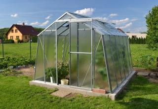 Zahradní skleník Limes Hobby H 7/4,5 (2,5 x 4,5 m)  2 x automatický otvírač střešního okna v hodnotě 2414 Kč ZDARMA