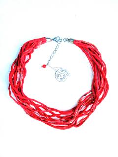 Šňůrkový náhrdelník v odstínech červené (s náramkem) Náhrdelník + náušnice: B