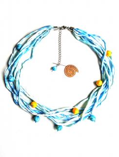 Světle modrý náhrdelník s kuličkami (s náramkem) Náhrdelník: A