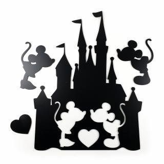 Dřevěná nástěnná černá dekorace Mickey a Minnie na Zámku