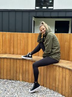 Lehká softshellová bunda s klokaní kapsou Barva: Khaki, Velikost: S/M