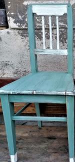 MENTOLKA A FAZOLKA - venkovské židle v jarní zeleni označení: FAZOLKA
