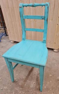 slečna Výrazná  -  venkovské židle