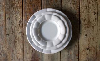 ...VENKOVSKÁ KLASIKA - Sada venkovských tlustostěnných talířů - 18 ks velikost  - mělký talíř: 26 cm