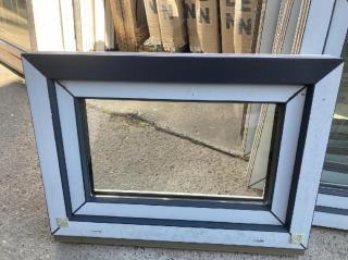okno 70x50 antracit sklopne