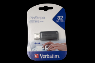 USB Flash 2.0 32 GB PIN STRIPE Store'n'Go černý Verbatim P-blist