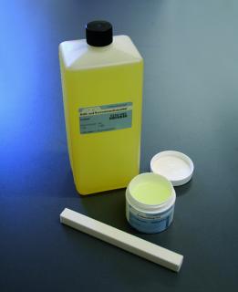 Antikorozní chladící kapalina  pro polymery a kompozity Množství v balení: 1litr, (≥ 5 bal = 5 % sleva •≥ 10 bal =10% sleva)