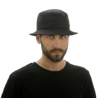 Stylový pánský klobouk z černého softshellu Velikost: 55