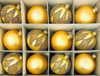 Irisa Vánoční exkluzivní ozdoby NIKA zlaté koule kombinace s dekorem Velikost 8 cm, SET 12 ks Balení: 12ks, Barva: zlatá, Velikost: 8 cm