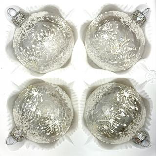 Mrazivá elegance – Skleněné vánoční koule 7 cm s ledovým efektem ( sada 4 ks ) Balení: 4ks, Barva: čirá, Velikost: 7 cm