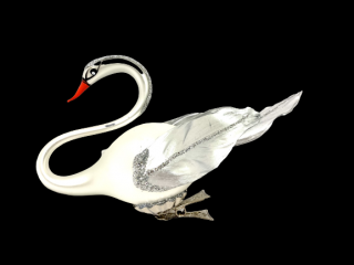 Skleněná vánoční ozdoba - Stříbrná labuť na skřipci, velikost 10 cm Balení: 1 ks, Barva: stříbrná, Velikost: 10 cm